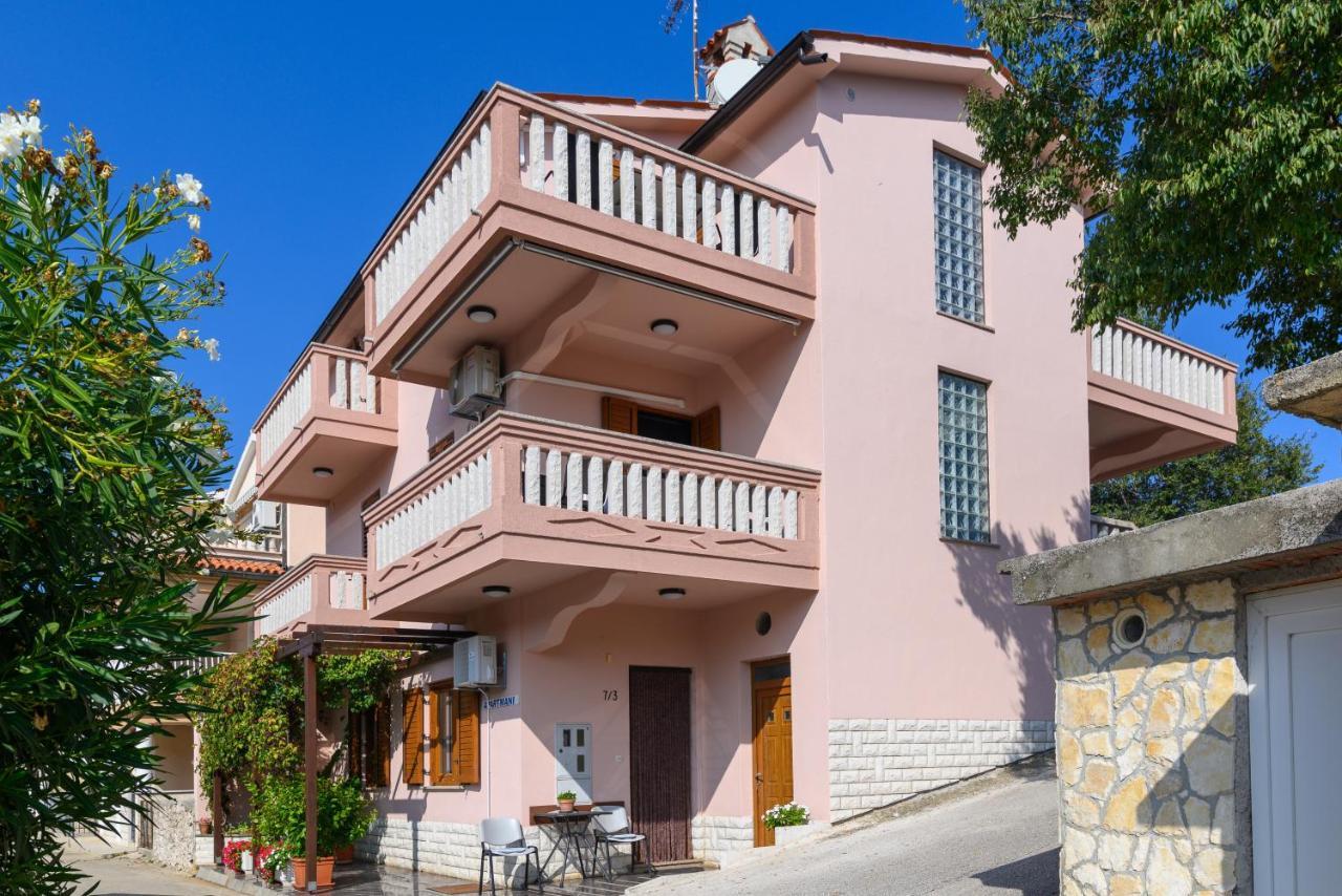 Apartments By The Sea Duga Luka - Prtlog, Labin - 2335 Exterior photo