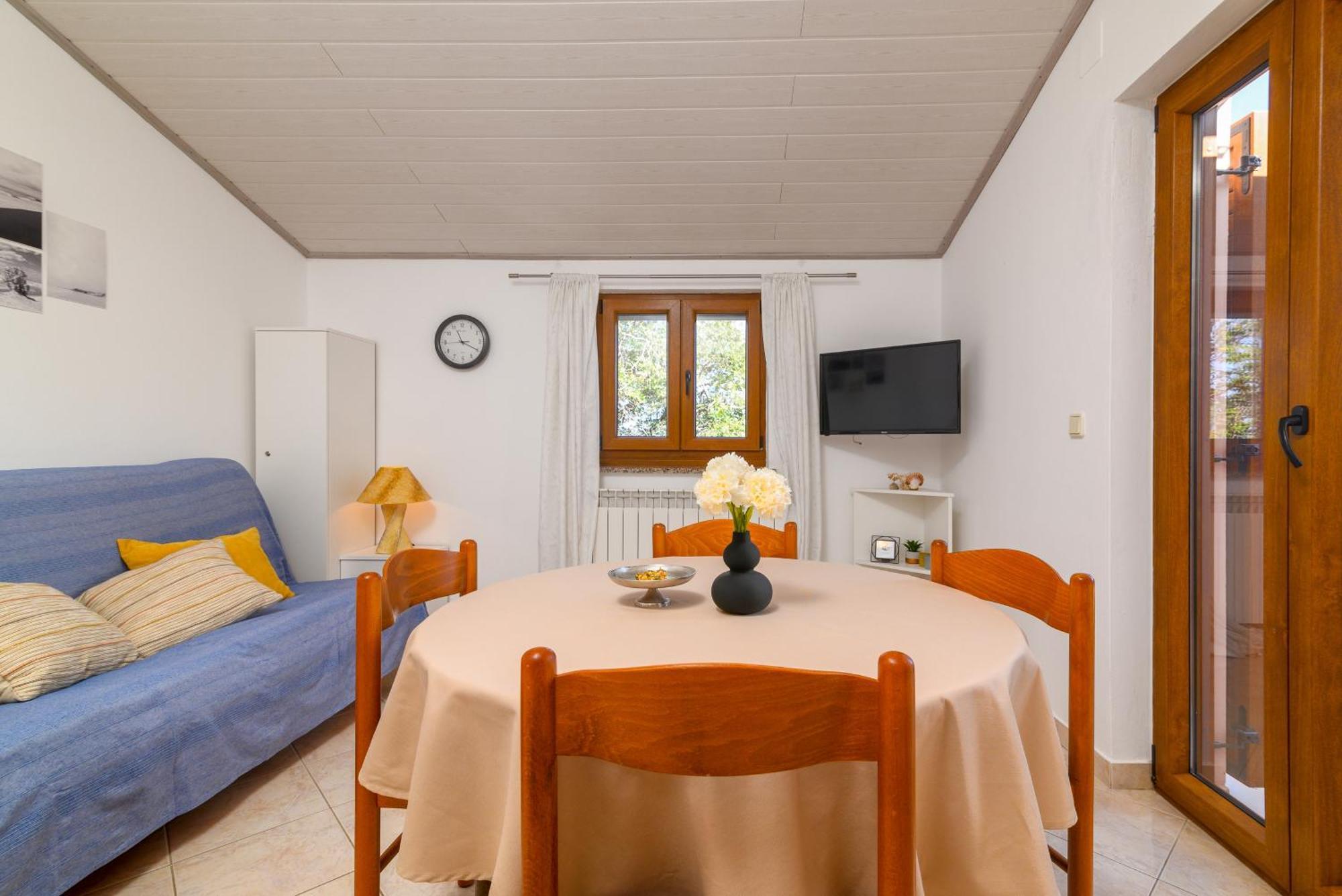 Apartments By The Sea Duga Luka - Prtlog, Labin - 2335 Room photo